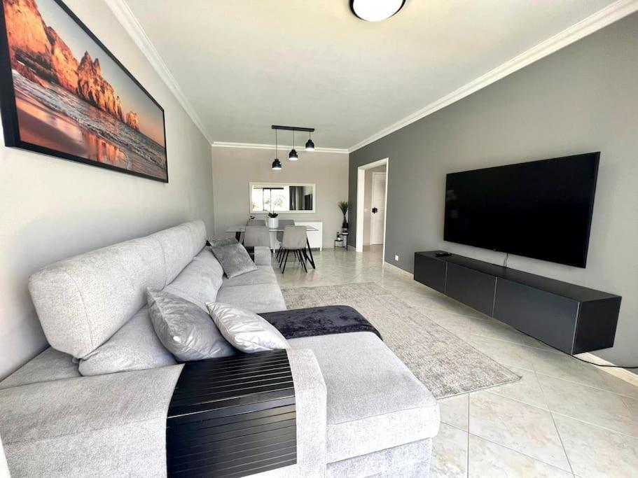 Luxury Modern Beach Apartment Куартейра Екстер'єр фото