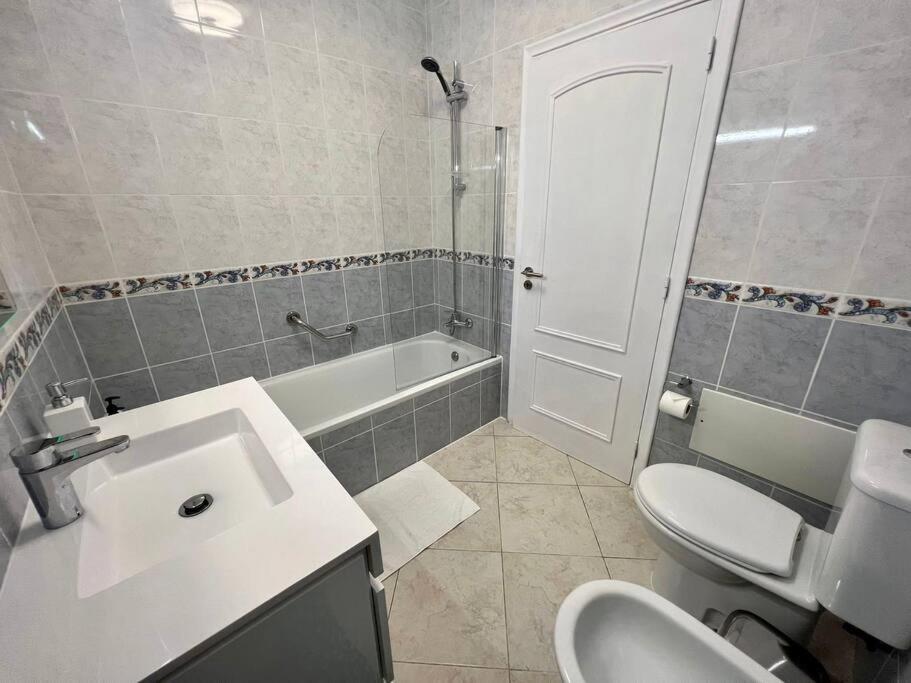 Luxury Modern Beach Apartment Куартейра Екстер'єр фото