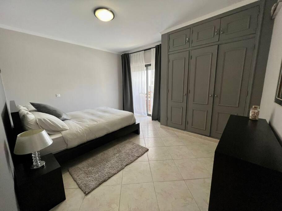 Luxury Modern Beach Apartment Куартейра Екстер'єр фото